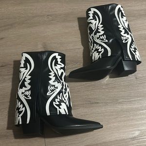 Azela Wang Black & White Esperanza Pointed Toe Boot Faux Leather